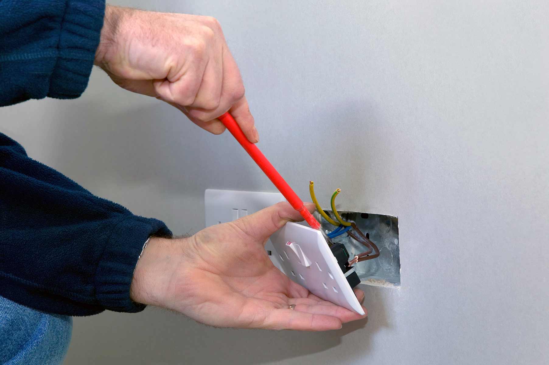 Our electricians can install plug sockets for domestic and commercial proeprties in Ashington and the local area. 